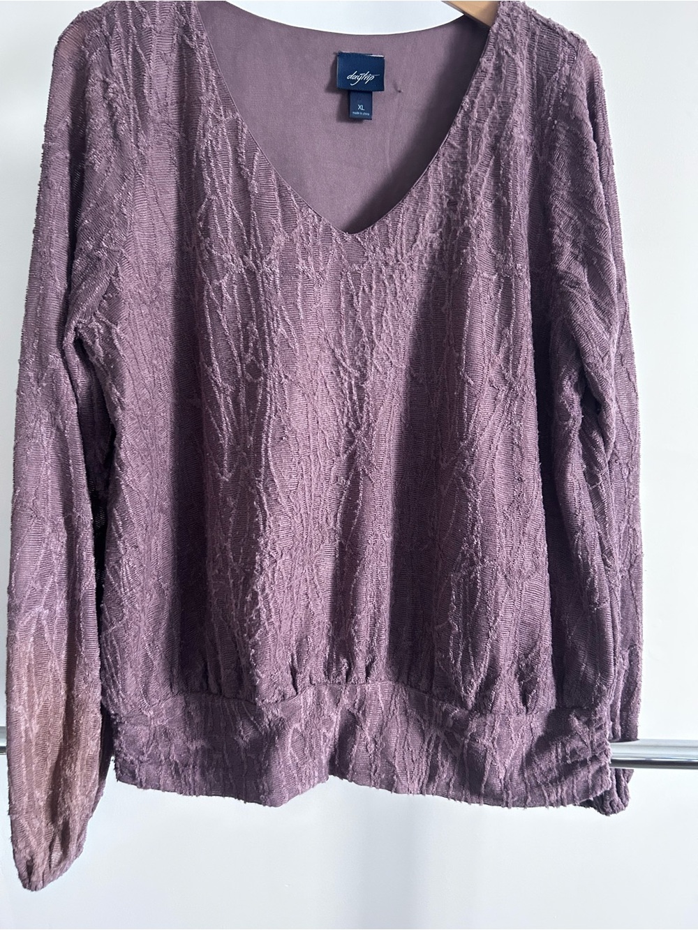 Daytrip Textured V-Neck Pullover in Dusty Purple